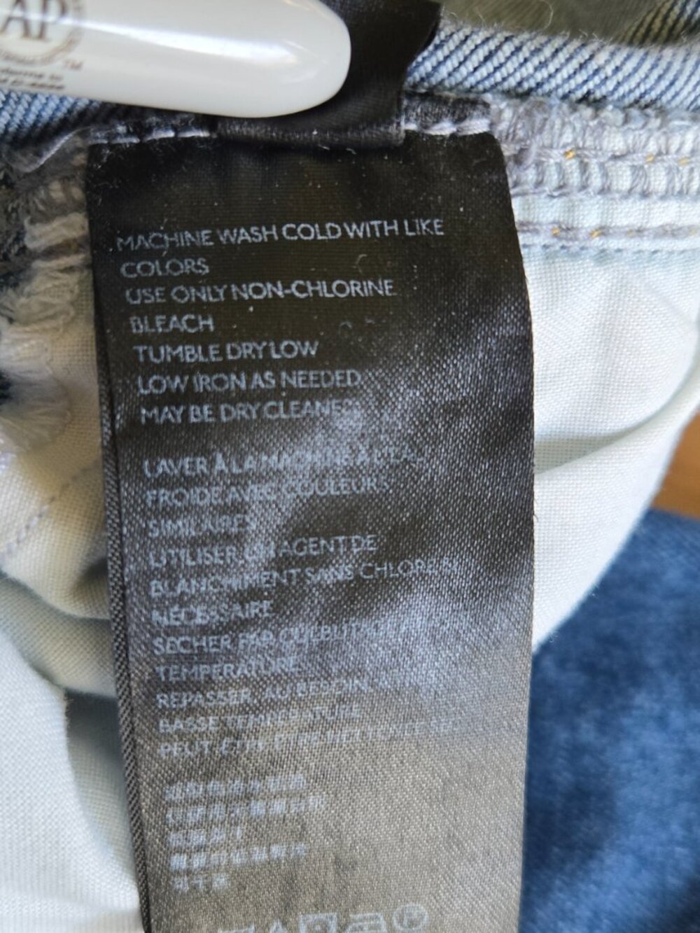 we the free | medium wash raw hem skinny jeans | size 28 - Picture 4 of 6